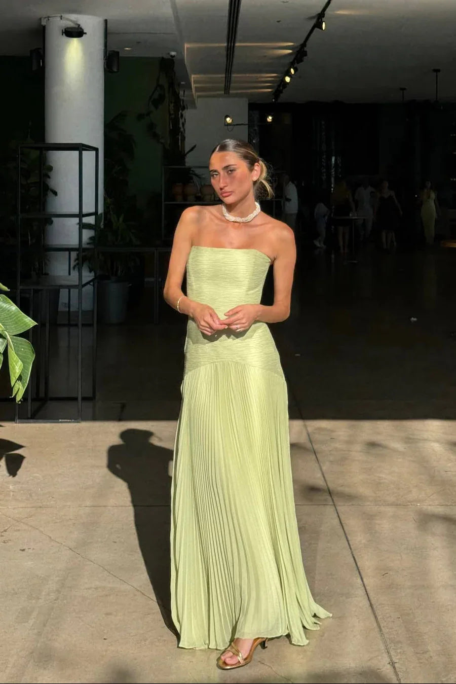 Luna Long Sleeve Maxi Dress | Elegant Green Pleated Design 4