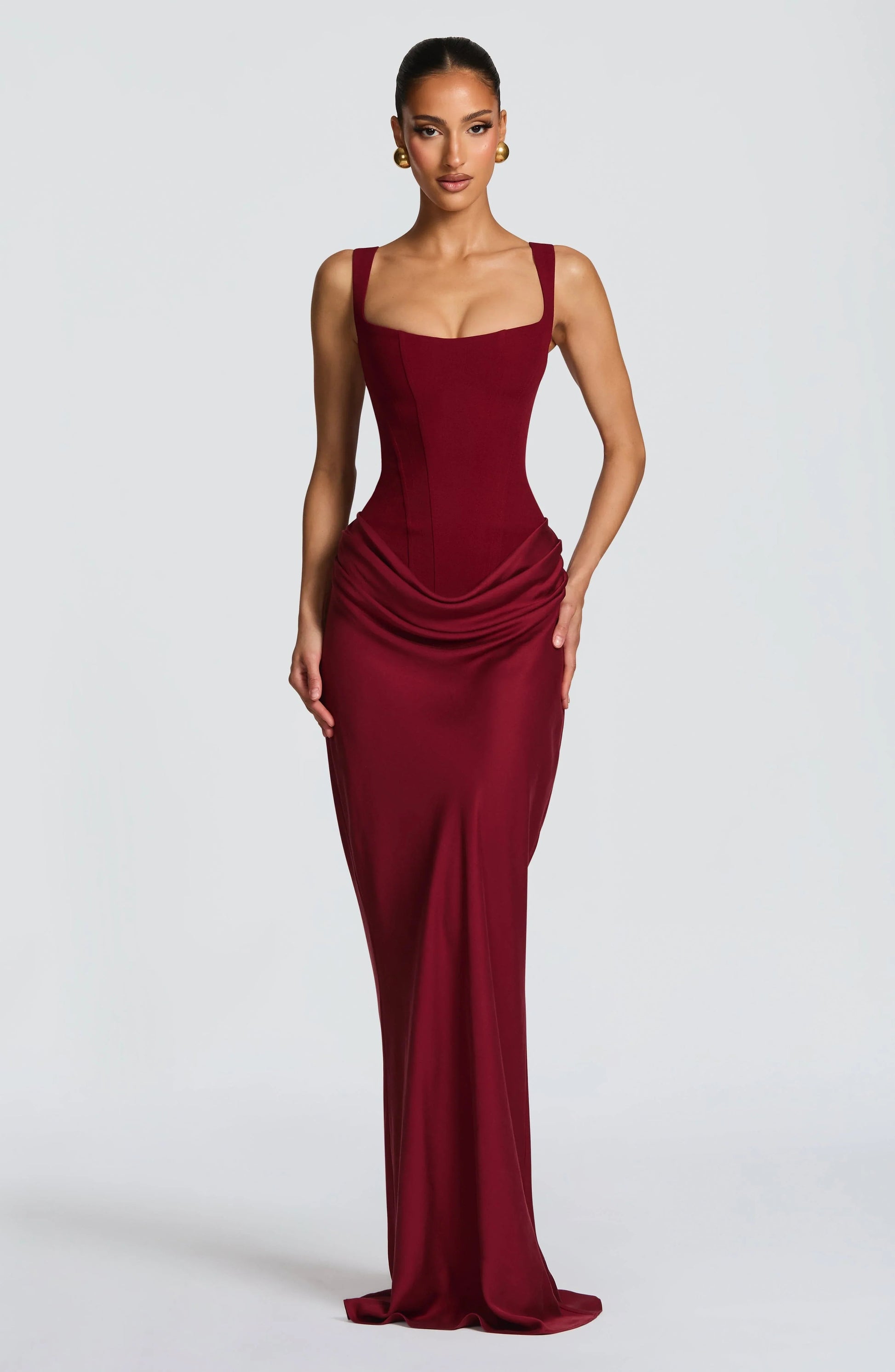 Wina Bodycon Dress | Backless, Elegant Design for Women 9
